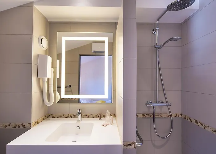 Ξενοδοχείο Bettina 3*